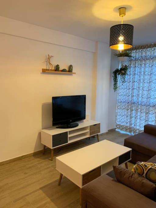 Ideal Apartamento En El Barrio De Las Delicias Málaga Kültér fotó
