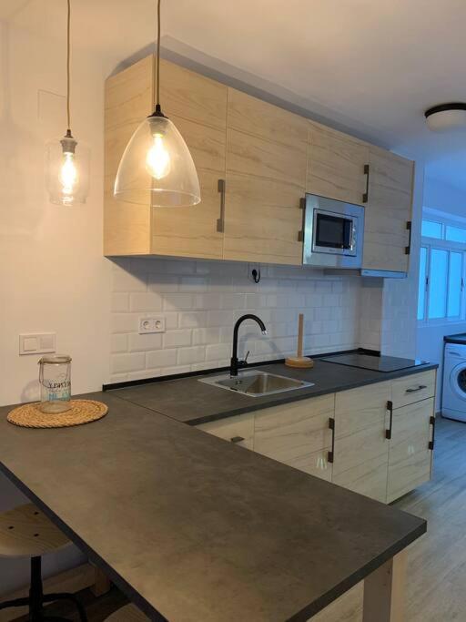 Ideal Apartamento En El Barrio De Las Delicias Málaga Kültér fotó